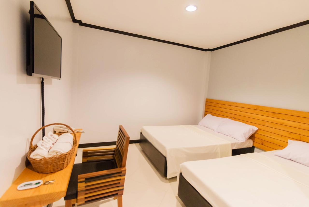 Mahogany Tourist Inn Bacolod Ngoại thất bức ảnh