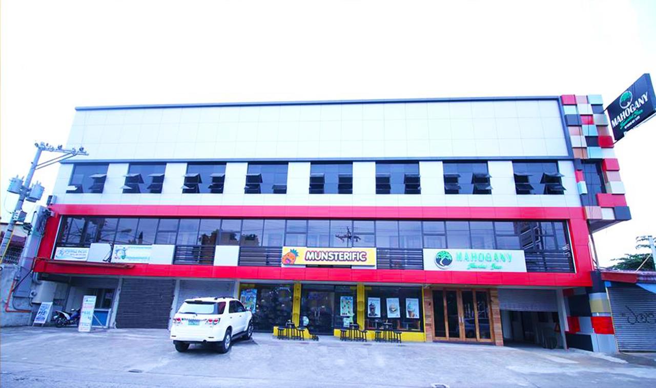 Mahogany Tourist Inn Bacolod Ngoại thất bức ảnh